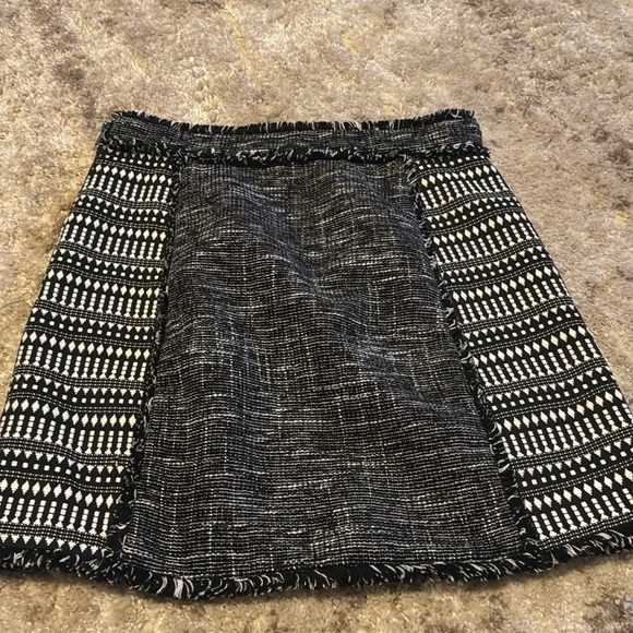 🍍 French Connection Black White Mixed Pixel Mini Skirt A Loveliness Sz 10🍍 - Picture 3 of 4